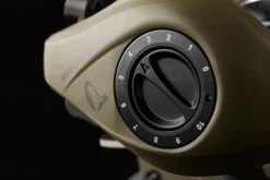 Savage Gear SG8 250 LH 7+1BB(2JP) Baitcast Reel 8 Savage Gear SG8 250 LH 7+1BB(2JP) Baitcast Reel -Visaccessoires Verkoop savage gear sg8 250 lh 71bb2jp baitcast reel 1